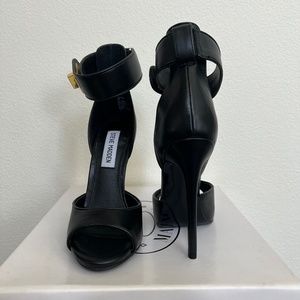 NWOT Steve Madden Mayven Heels Size 6